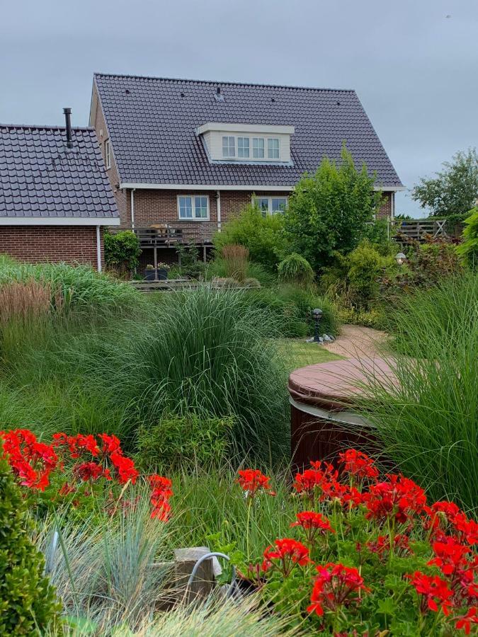 Apartment Harlingen Garden Midlum